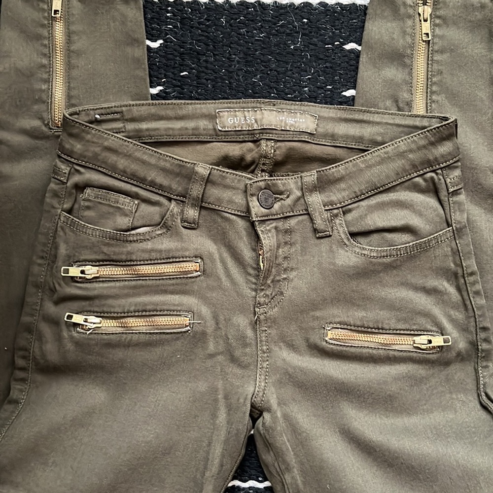 GUESS Straight Leg Pants